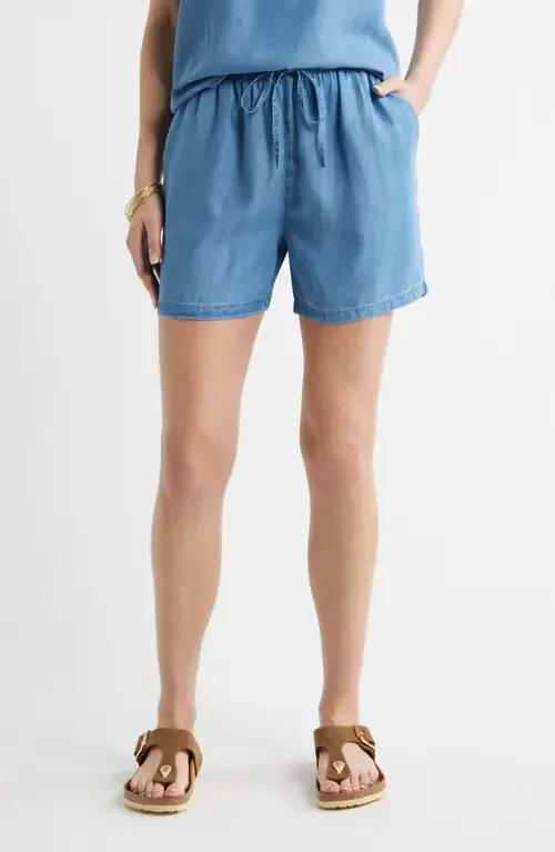 Pull-On Chambray Shorts by caslon(r)