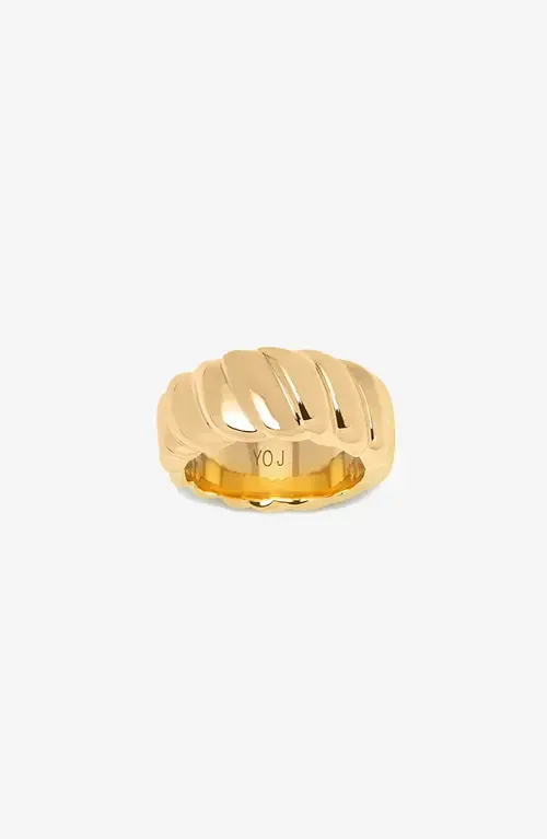 Coral Band Ring by YOJ