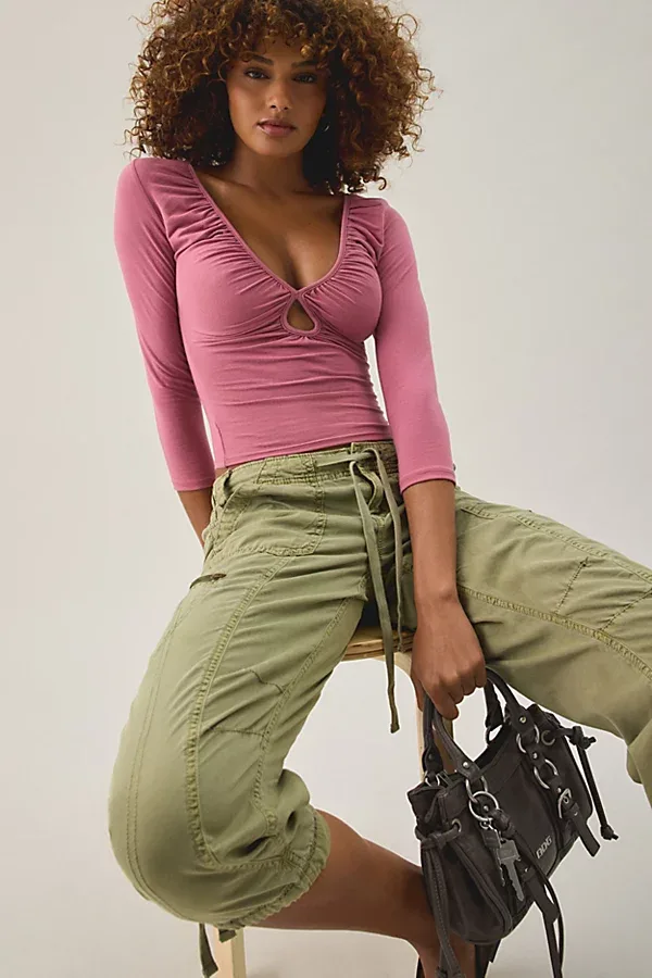Kiki Keyhole Cutout 3/4 Sleeve Top by BDG