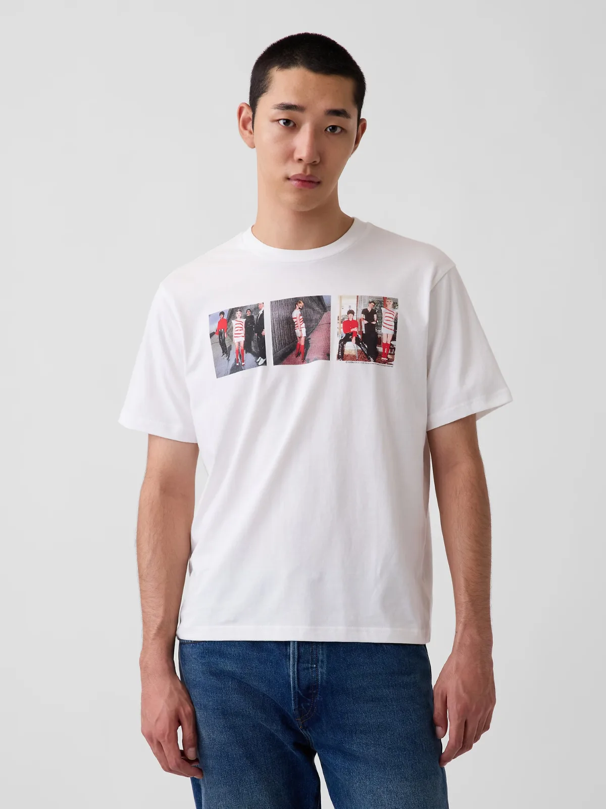 Relaxed Graphic T-Shirt by Gap