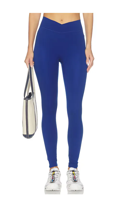 The V Legging by 437