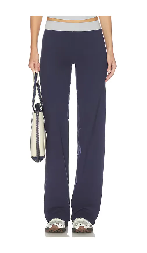 The Motion Pant by 437