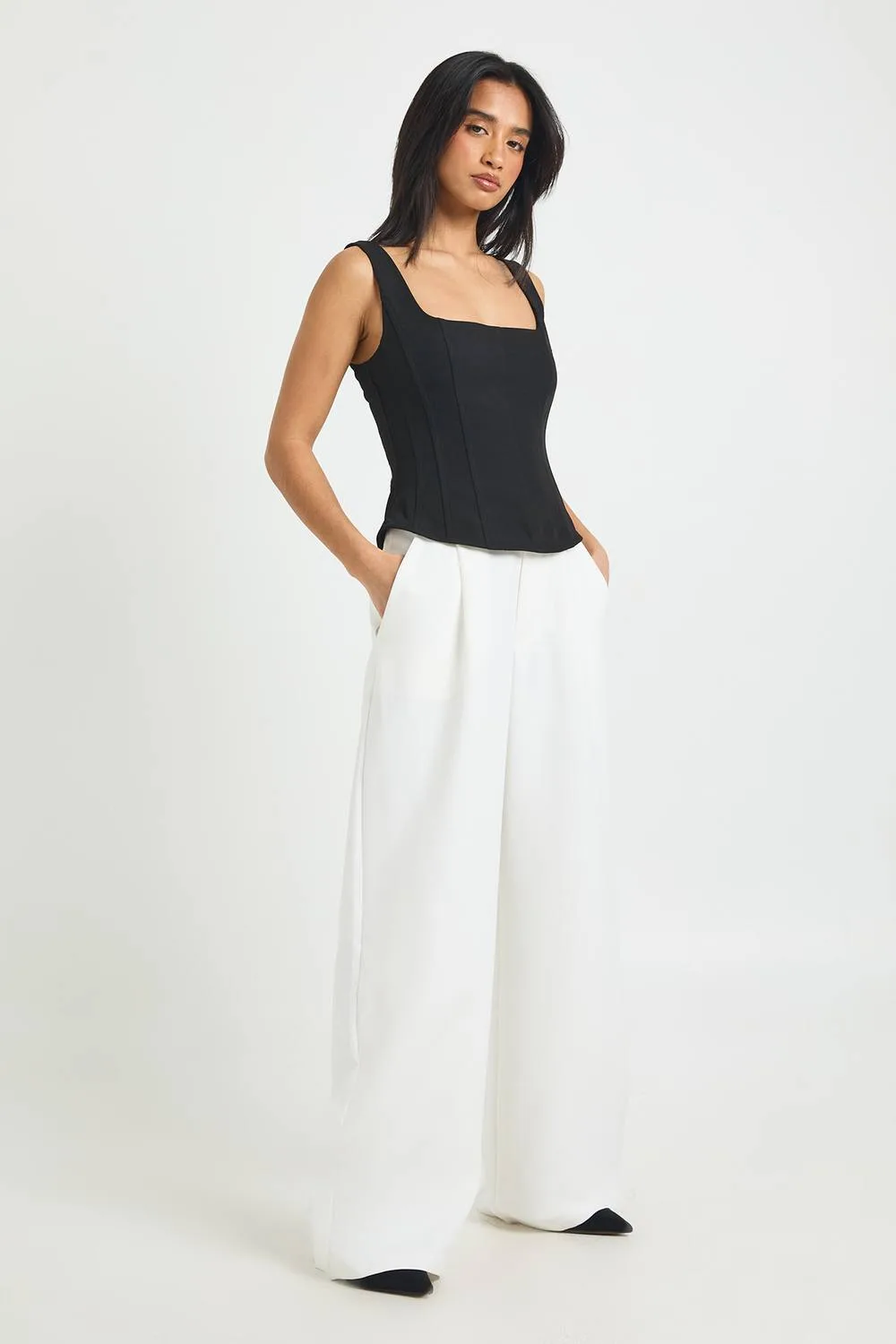 Tailored Wide Leg Trouser by boohoo