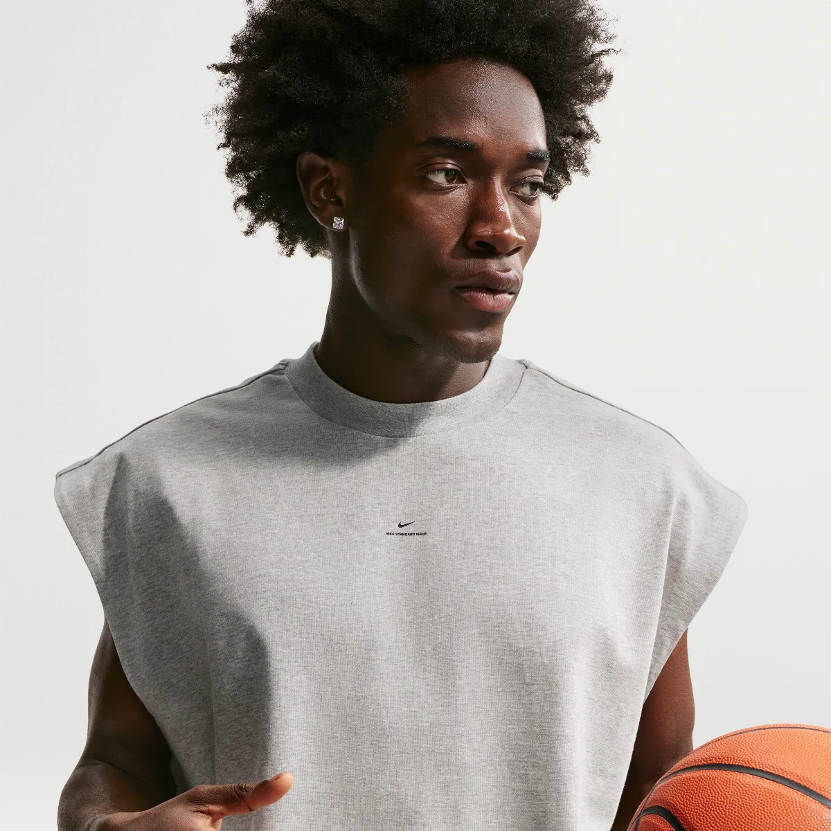 Standard Issue Dri-FIT Game Basketball Sleeveless Top by Nike