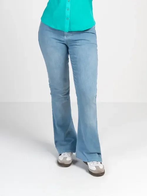 Darla Comfort Bootcut Jeans by Kettlewell