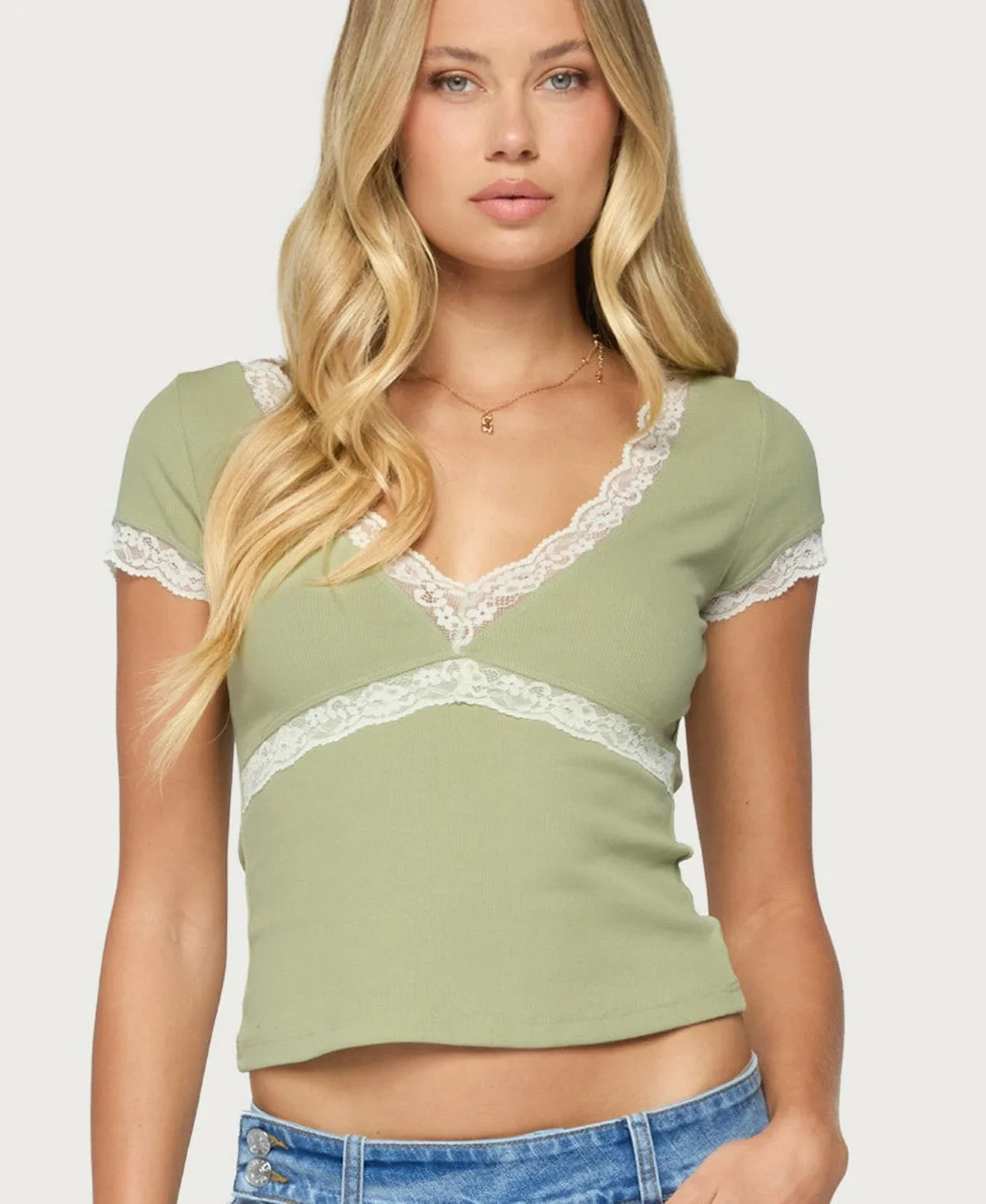 Juli Short-Sleeve Ribbed V-Neck Top by Edikted