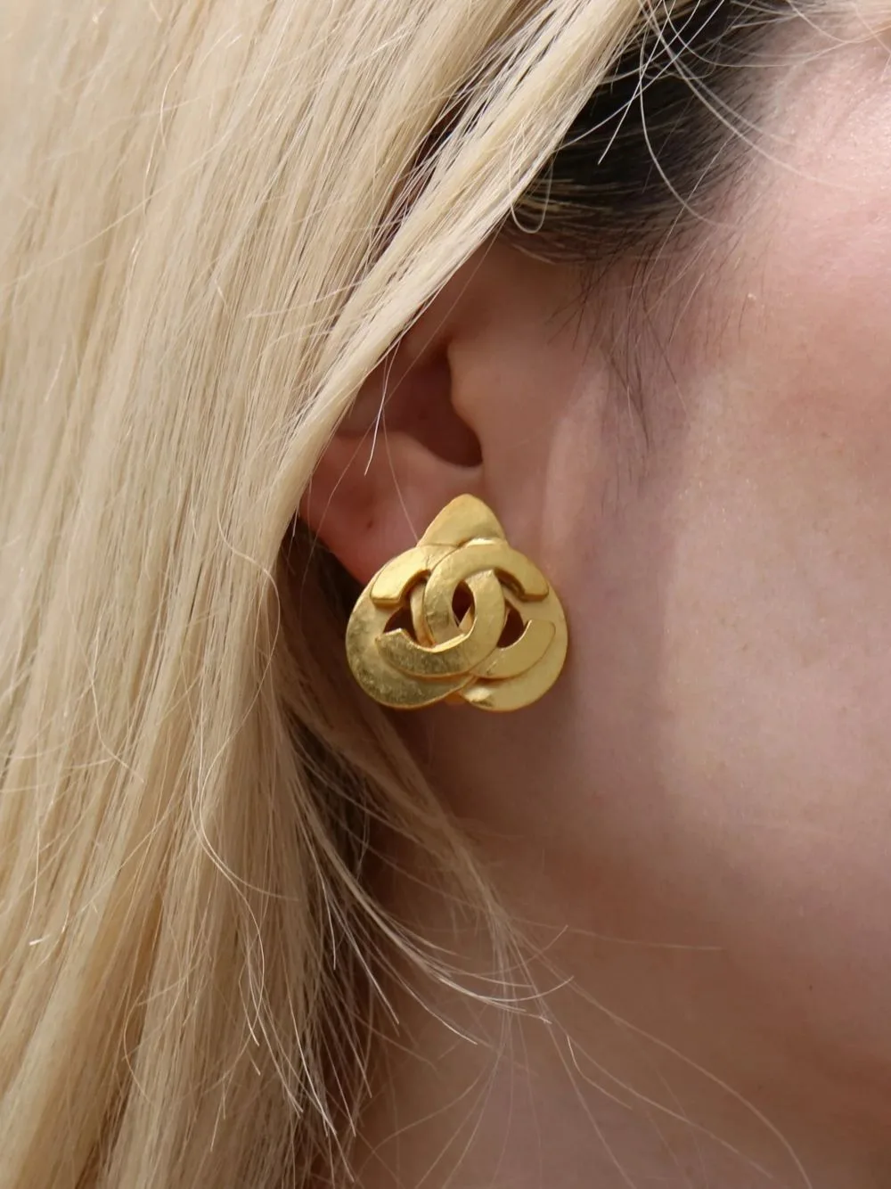 1997 CC-logo Heart-Shaped Earrings by CHANEL Pre-Owned
