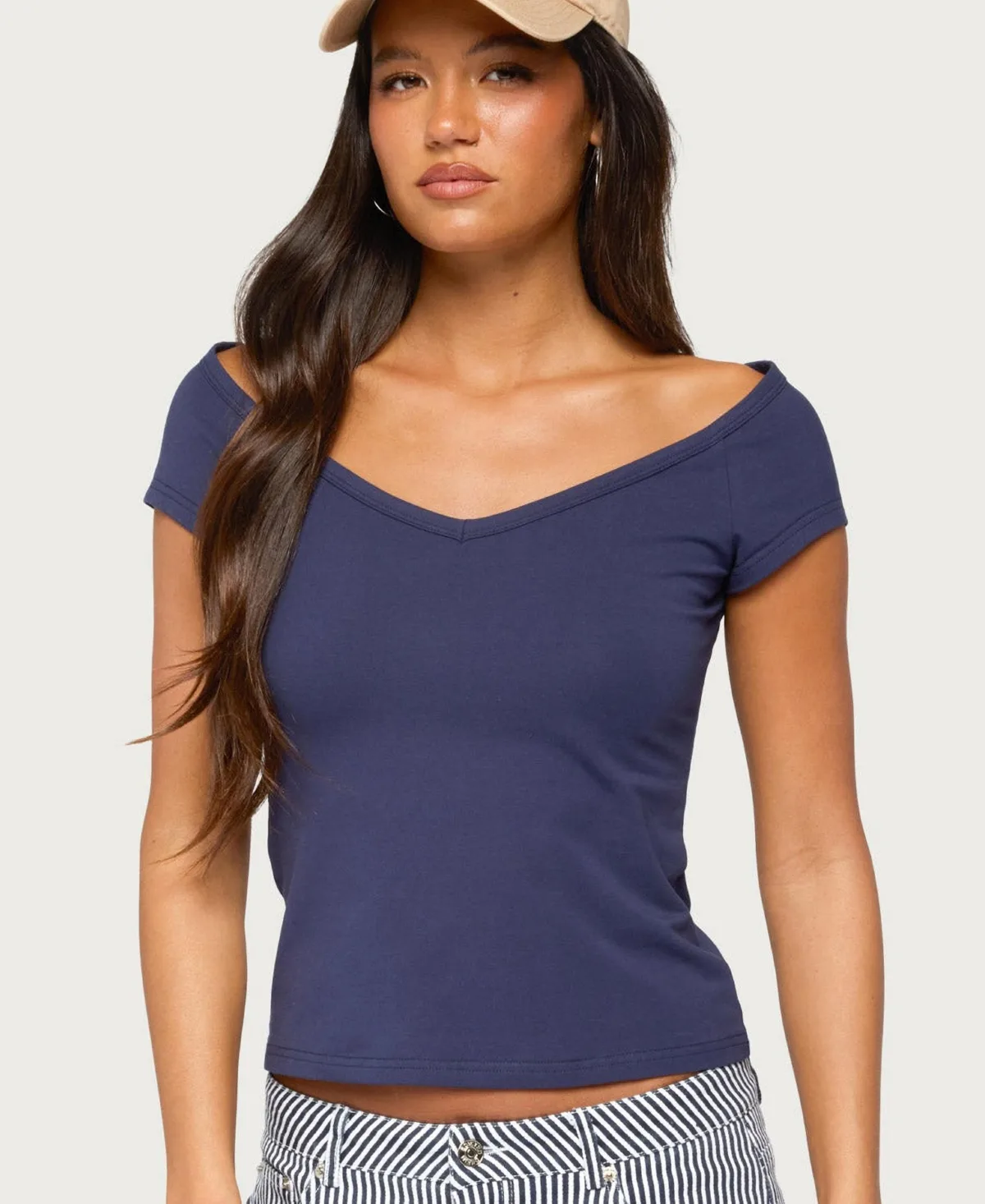 Calie Off-Shoulder Cropped T-Shirt
