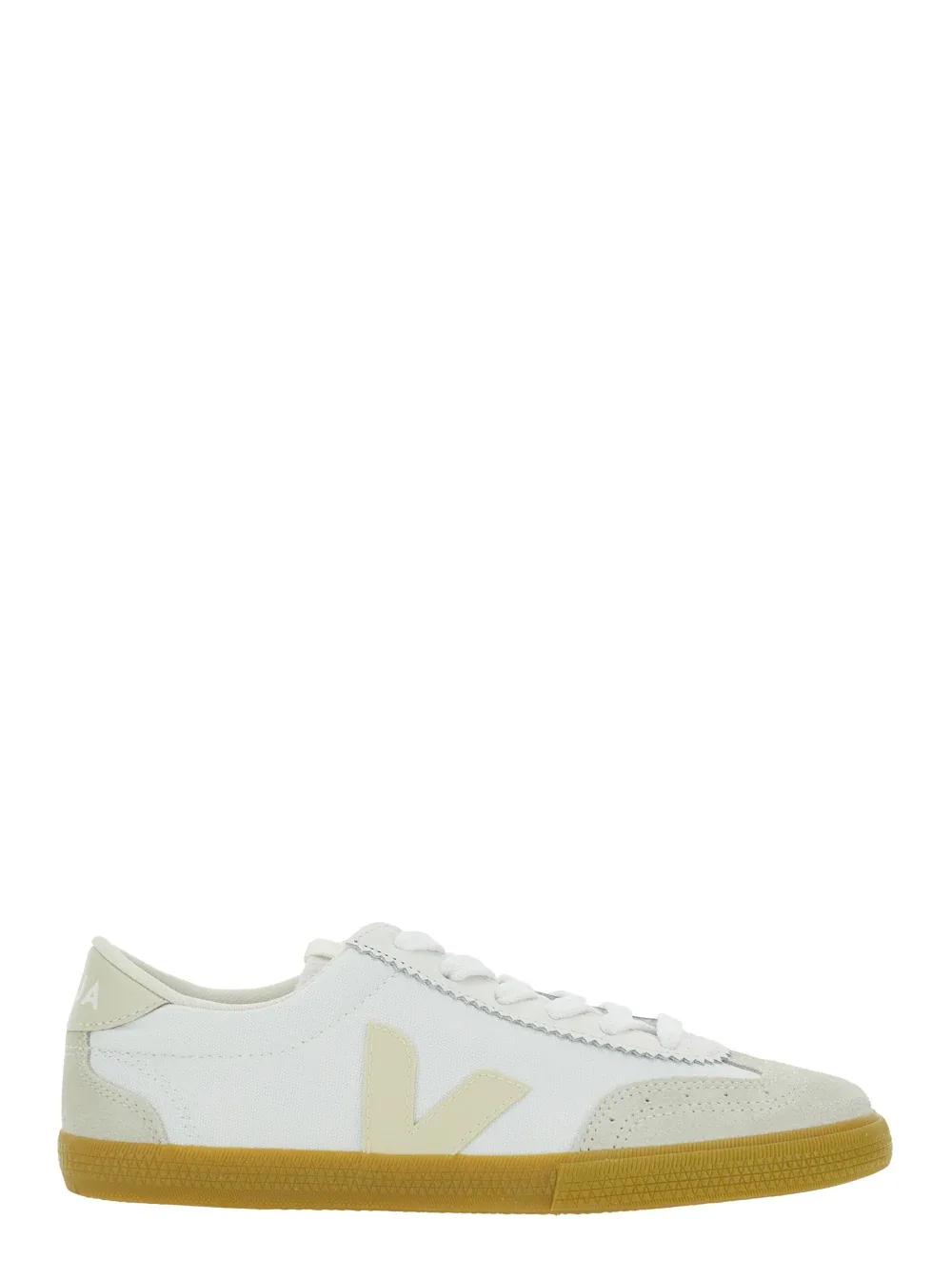 Sneaker by Veja