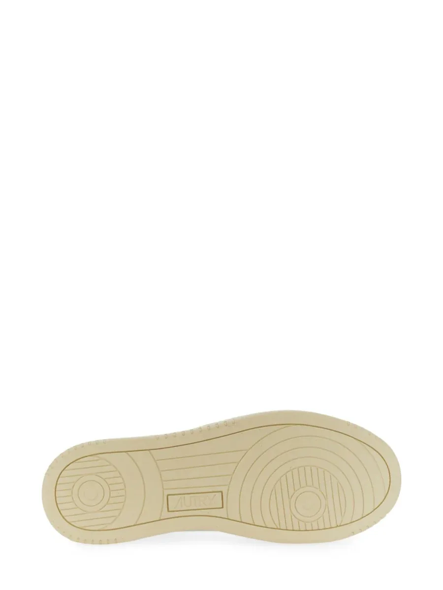 Medalist Low Sneakers by Autry