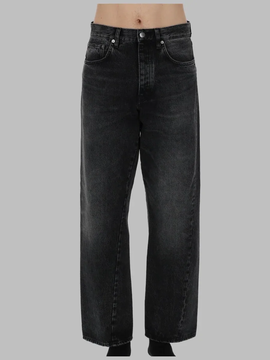 Wide Twist Jeans
