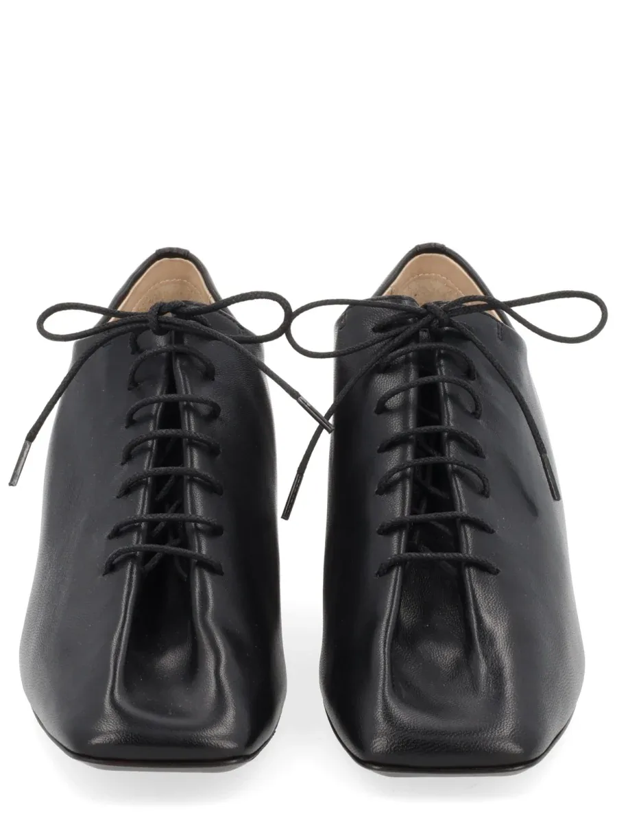 Flat by Lemaire