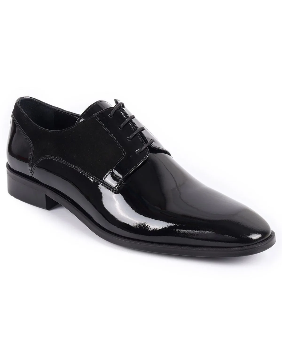 Lace-Up Oxford Shoes by Vellapais