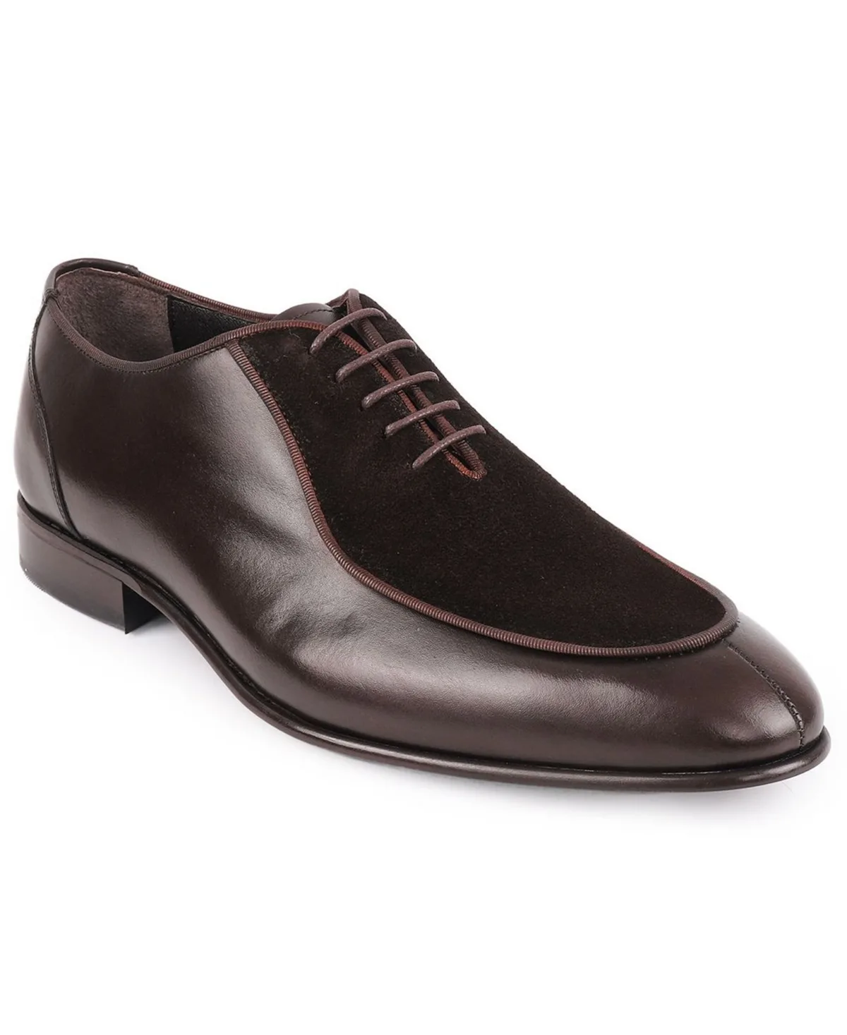 Ovalo Lace-Up Oxford Dress Shoes by Vellapais