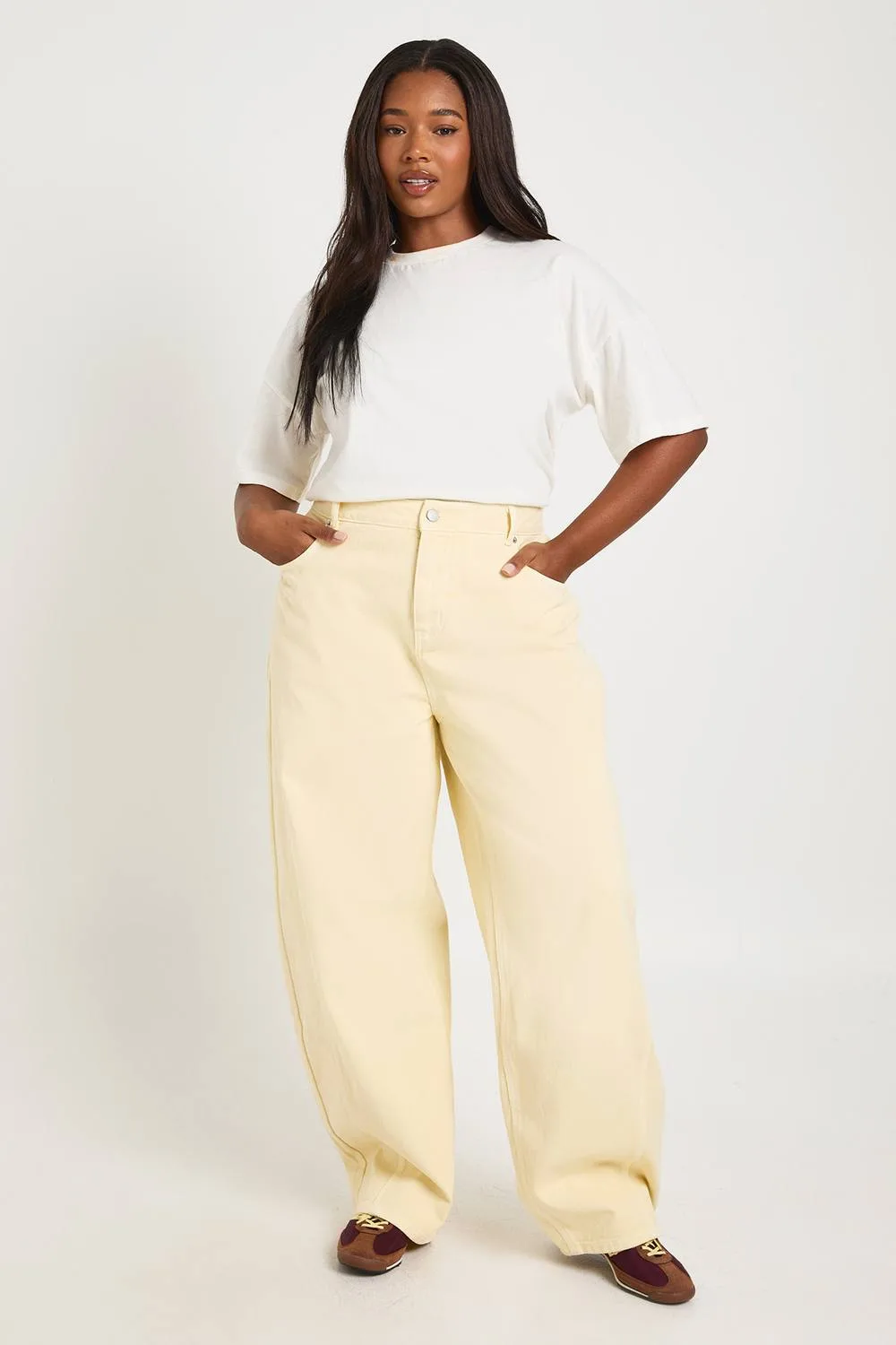 Mid Waist Twisted Seam Barrel Leg Jean by boohoo