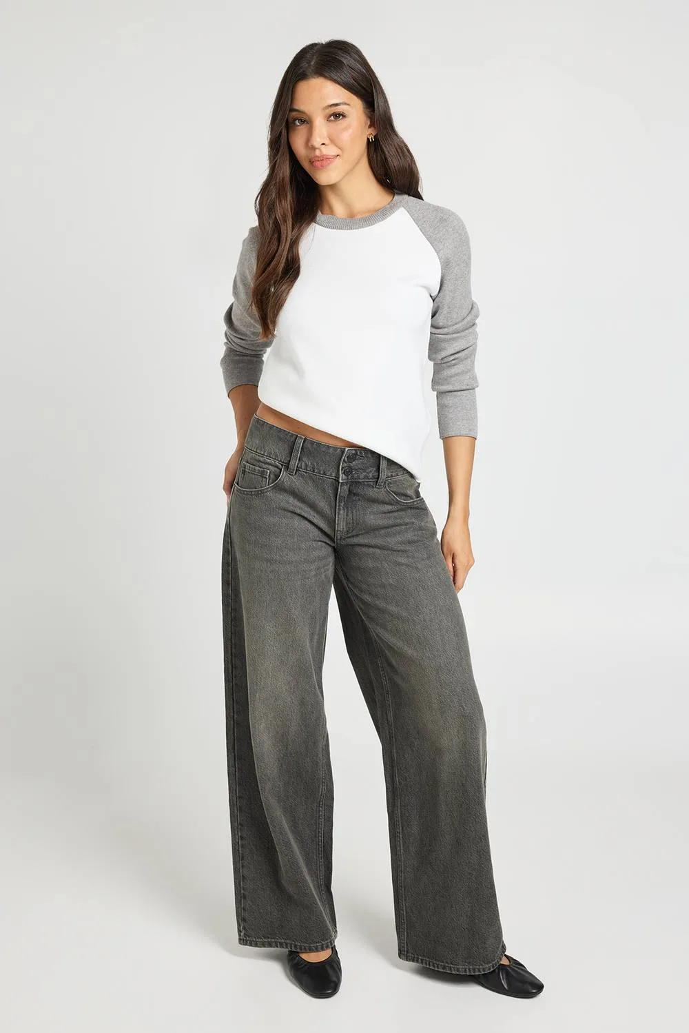 Double Button Low Waist Wide Leg Jean by boohoo