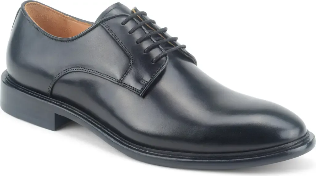 Legand Derby by Warfield & Grand