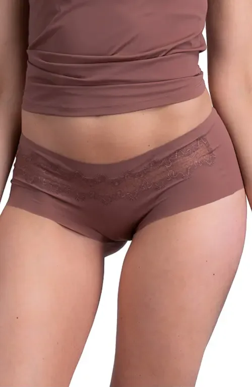 Soft Seamless Briefs with Lace by Uwila Warrior