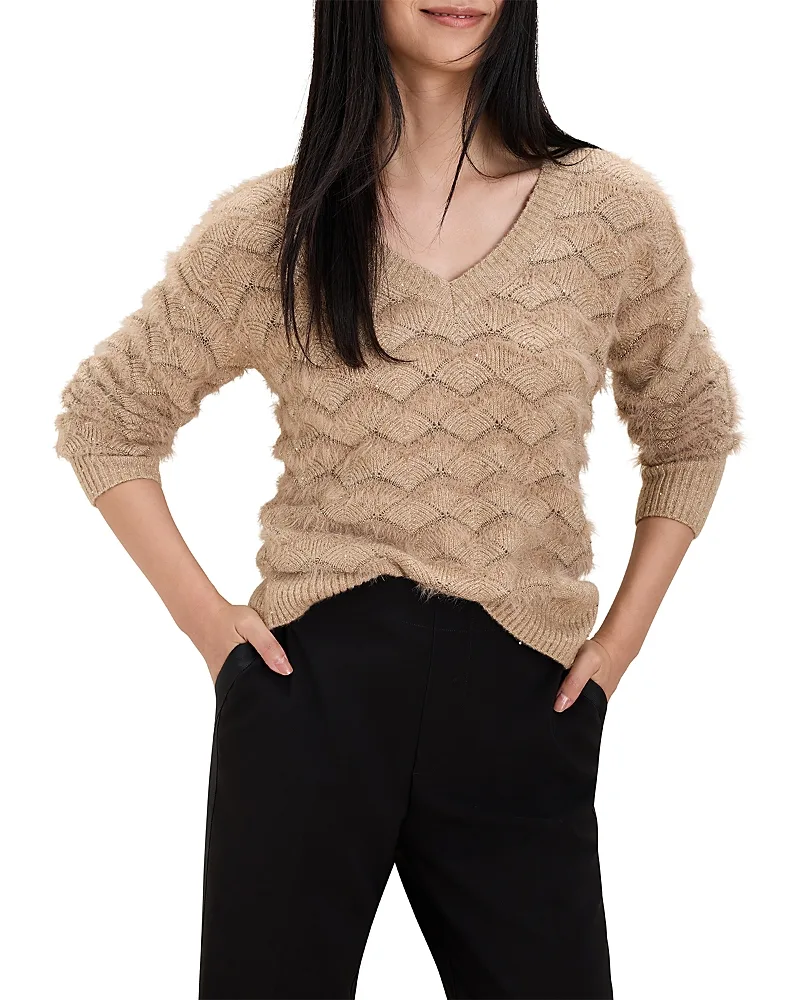 Deco Scalloped V Neck Sweater by Nic+Zoe