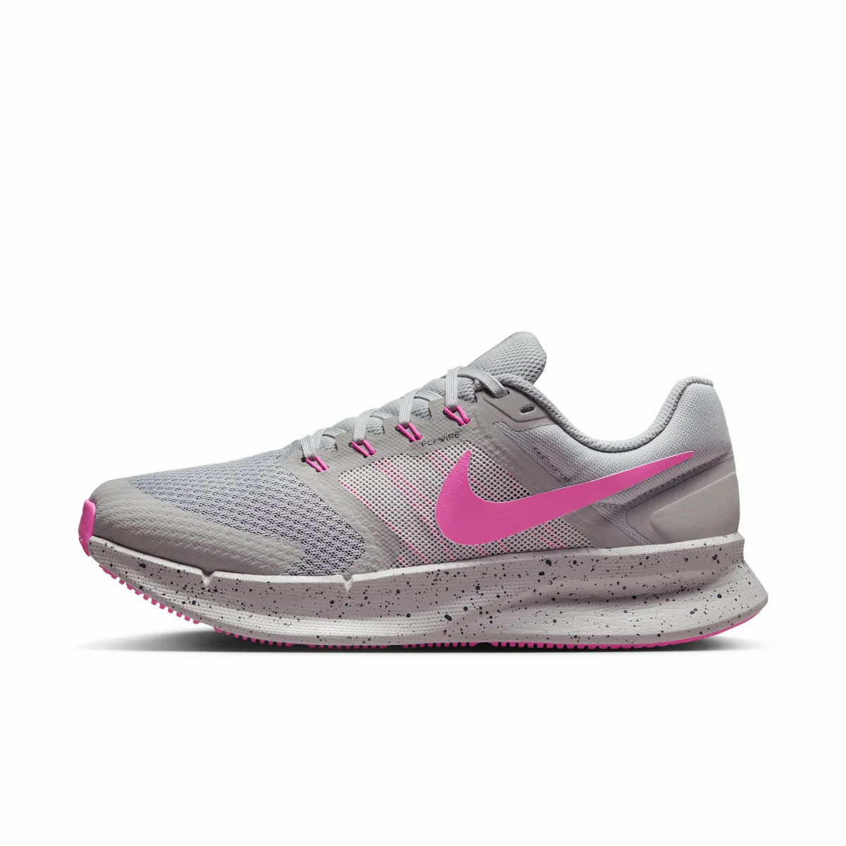Run Swift 3 SE Road Running Shoes by Nike