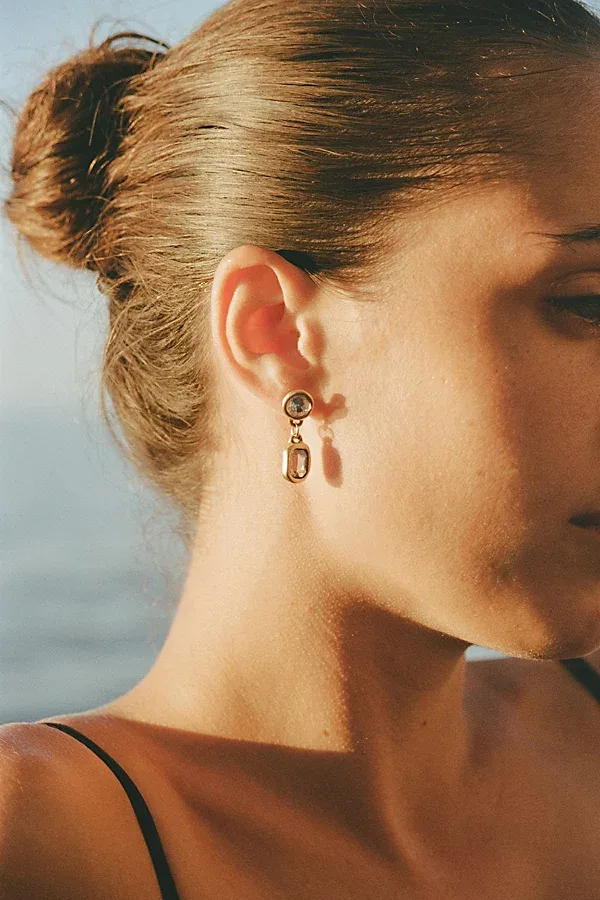 Mini Daisy Earrings by SC COLLECTION