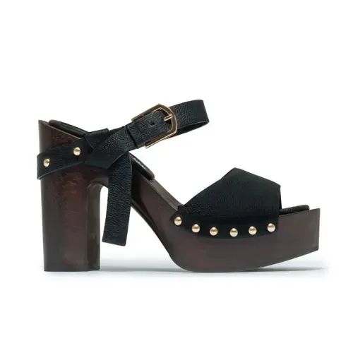 Luxor Platform Clog by Bernardo 1946 Footwear