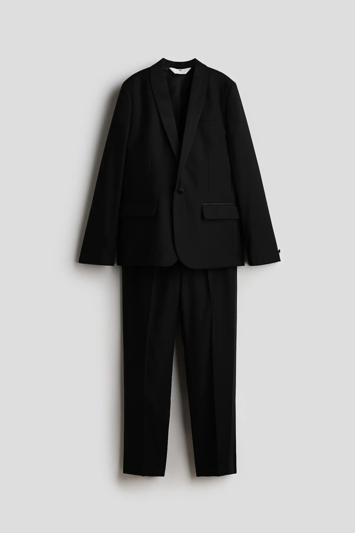 2-Piece Tuxedo Set by H&M