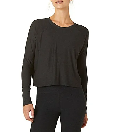 Featherweight Daydreamer Crew Neck Long Sleeve Pullover Top by Beyond Yoga