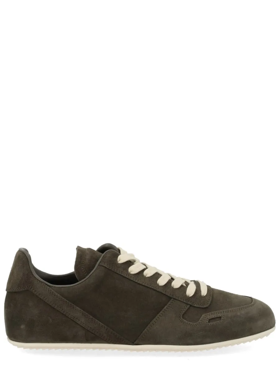minimal Sneaks Sneaker