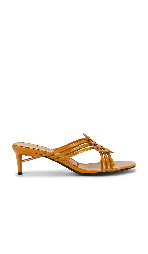 Amenity Sandal