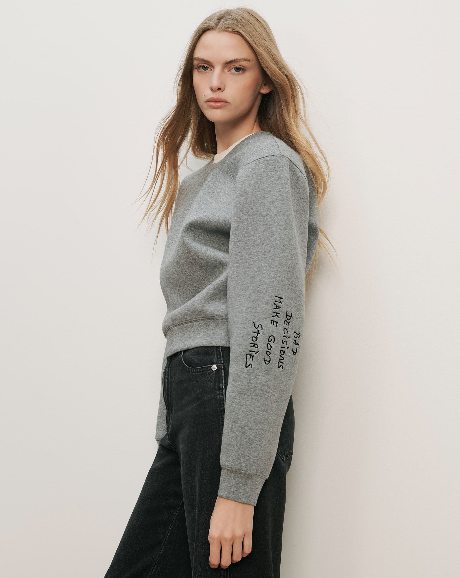 Beaumont Embroidered Sweatshirt Light Heather Grey Bd by Veronica Beard