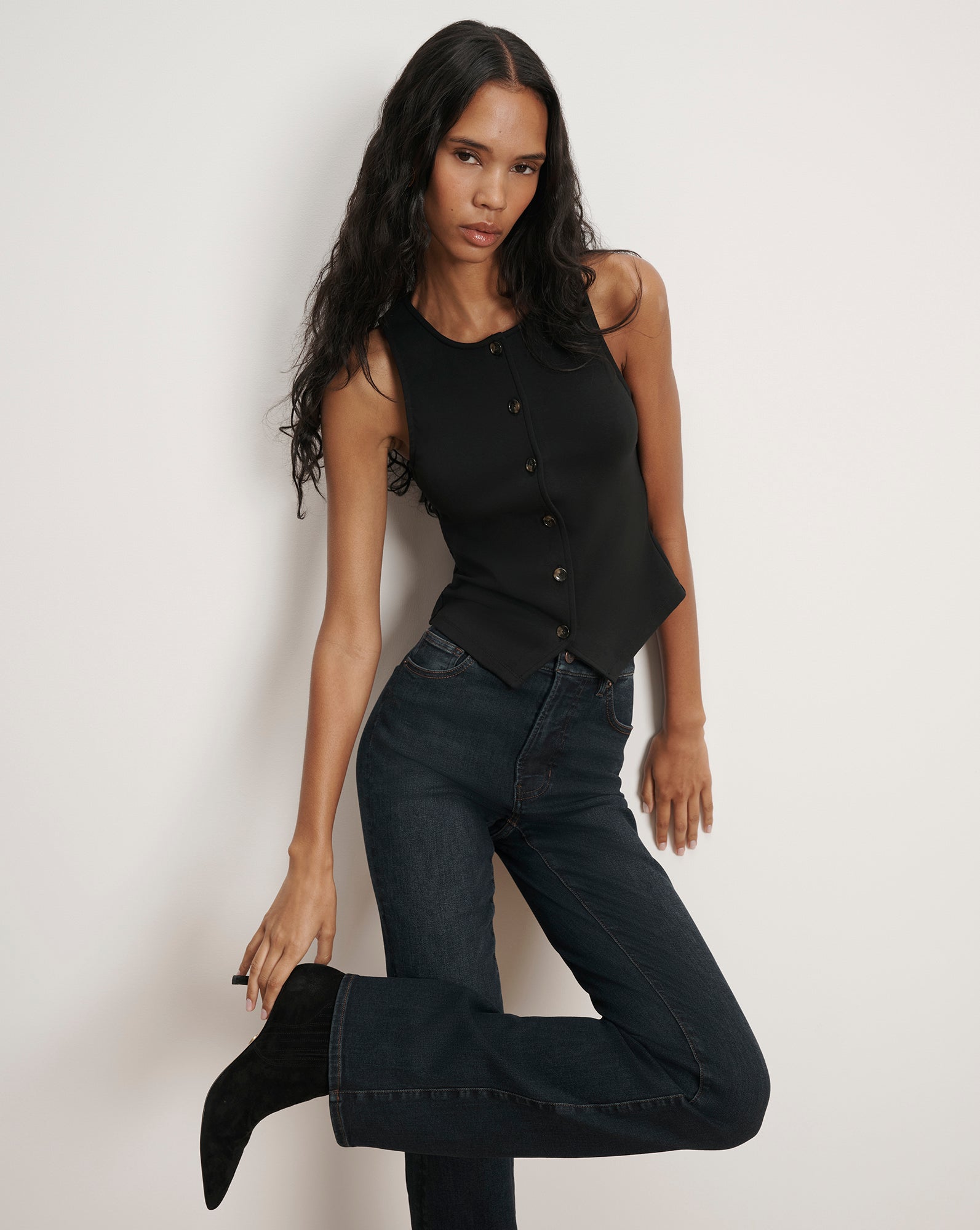 Caroline Vest