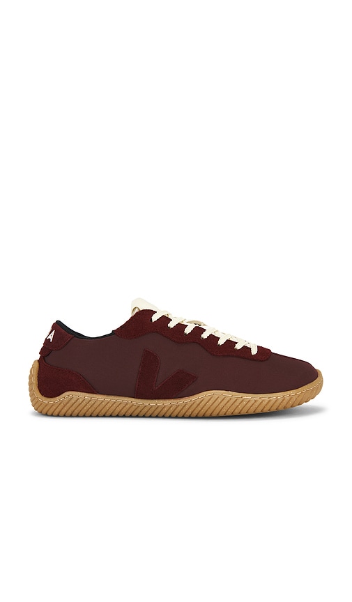 X Baserange Jitsu Sneaker in Burgundy.