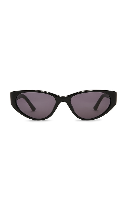 Solstice Sunglasses in Black.