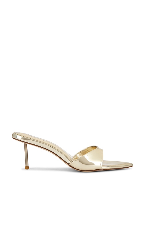 Marseille Slipper in Metallic Gold.