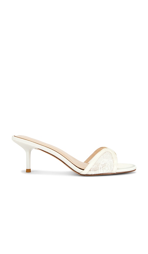 Monaco Slipper in White.