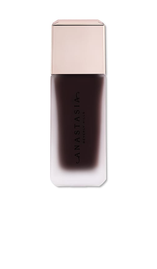 Impeccable Blurring Second Skin Matte Foundation in 10N.