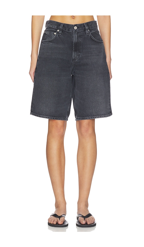 Court Denim Short in Black.