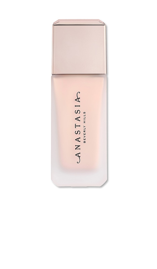 Impeccable Blurring Second Skin Matte Foundation in 1.5CR.