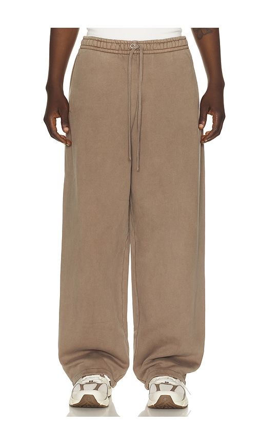 Heavyweight Fleece Straight Leg Pant in Taupe.