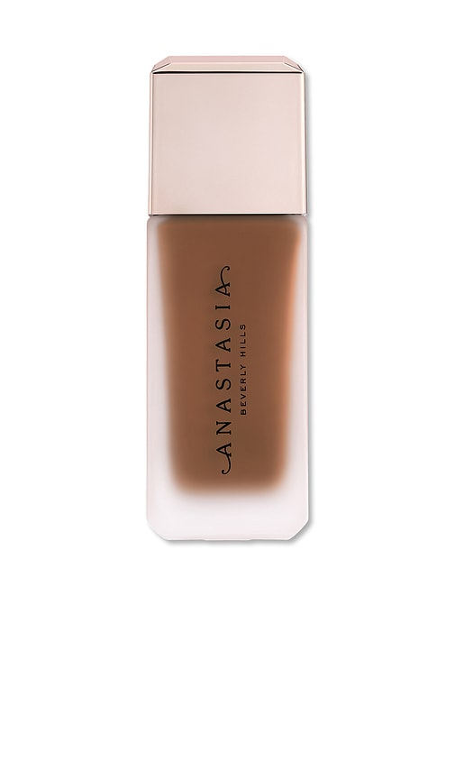 Impeccable Blurring Second Skin Matte Foundation in 6WO.