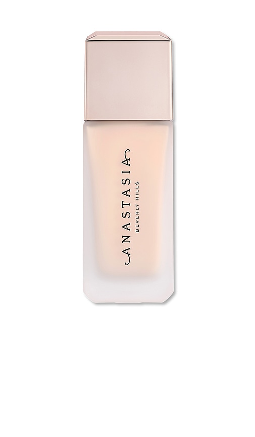 Impeccable Blurring Second Skin Matte Foundation in 00CR.