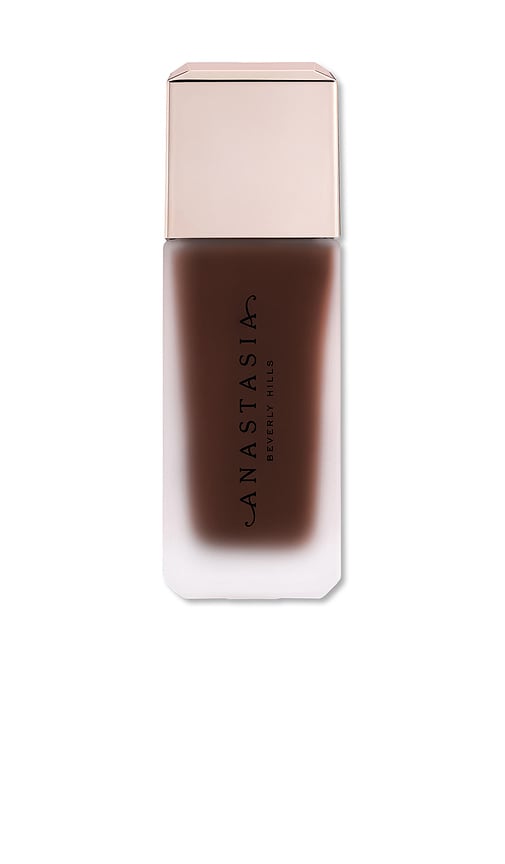Impeccable Blurring Second Skin Matte Foundation in 8.5N.