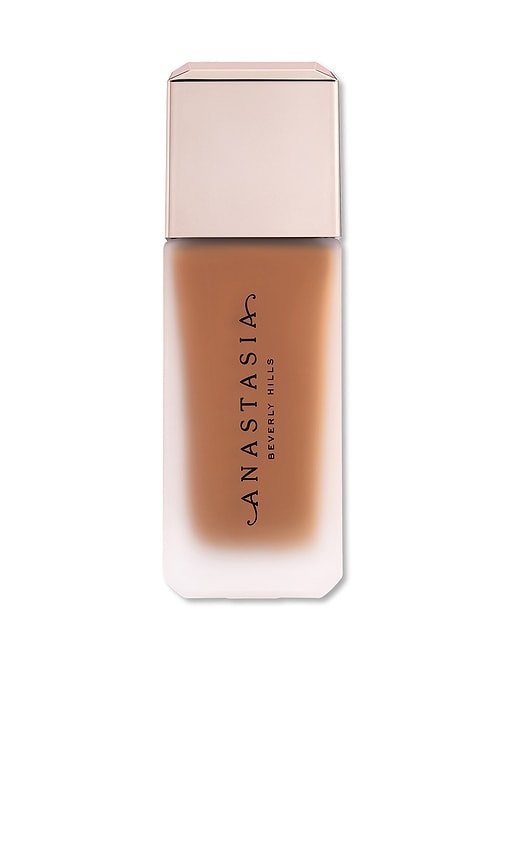 Impeccable Blurring Second Skin Matte Foundation in 5.5N.