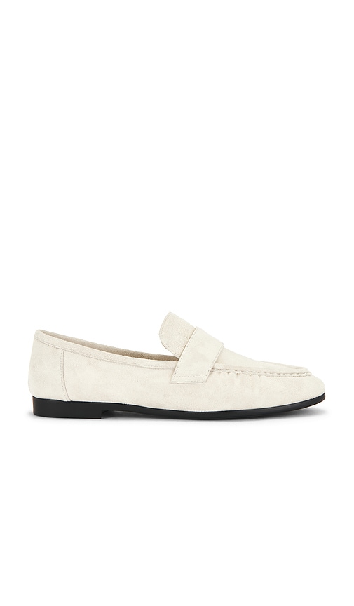 Arrow Loafer in Ivory.