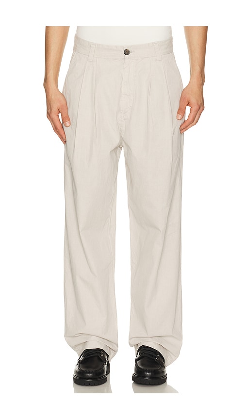 Slater Trouser in Ivory.