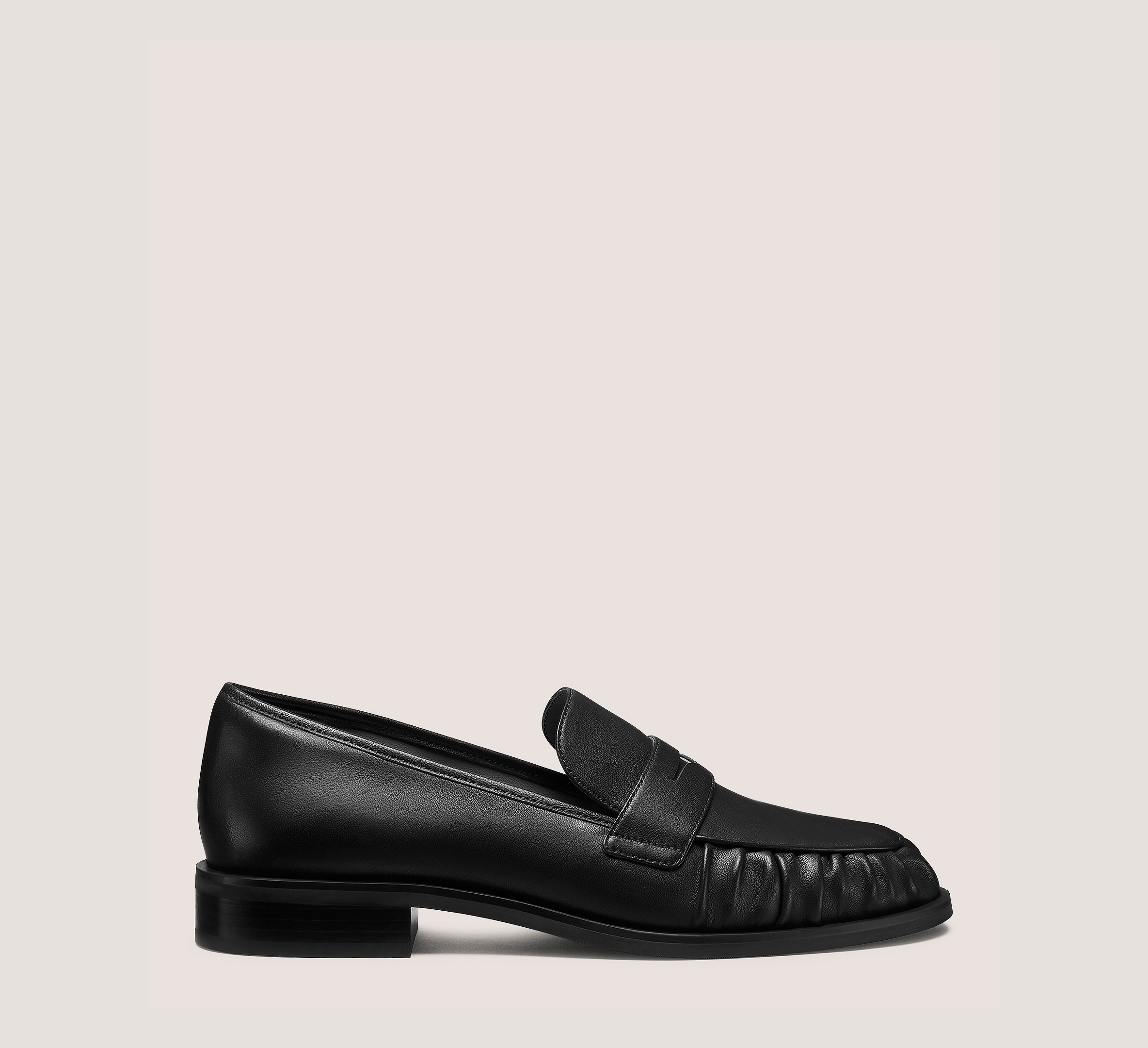 Luanne Loafer, Black Smooth Leather, Size: 5.5 Medium