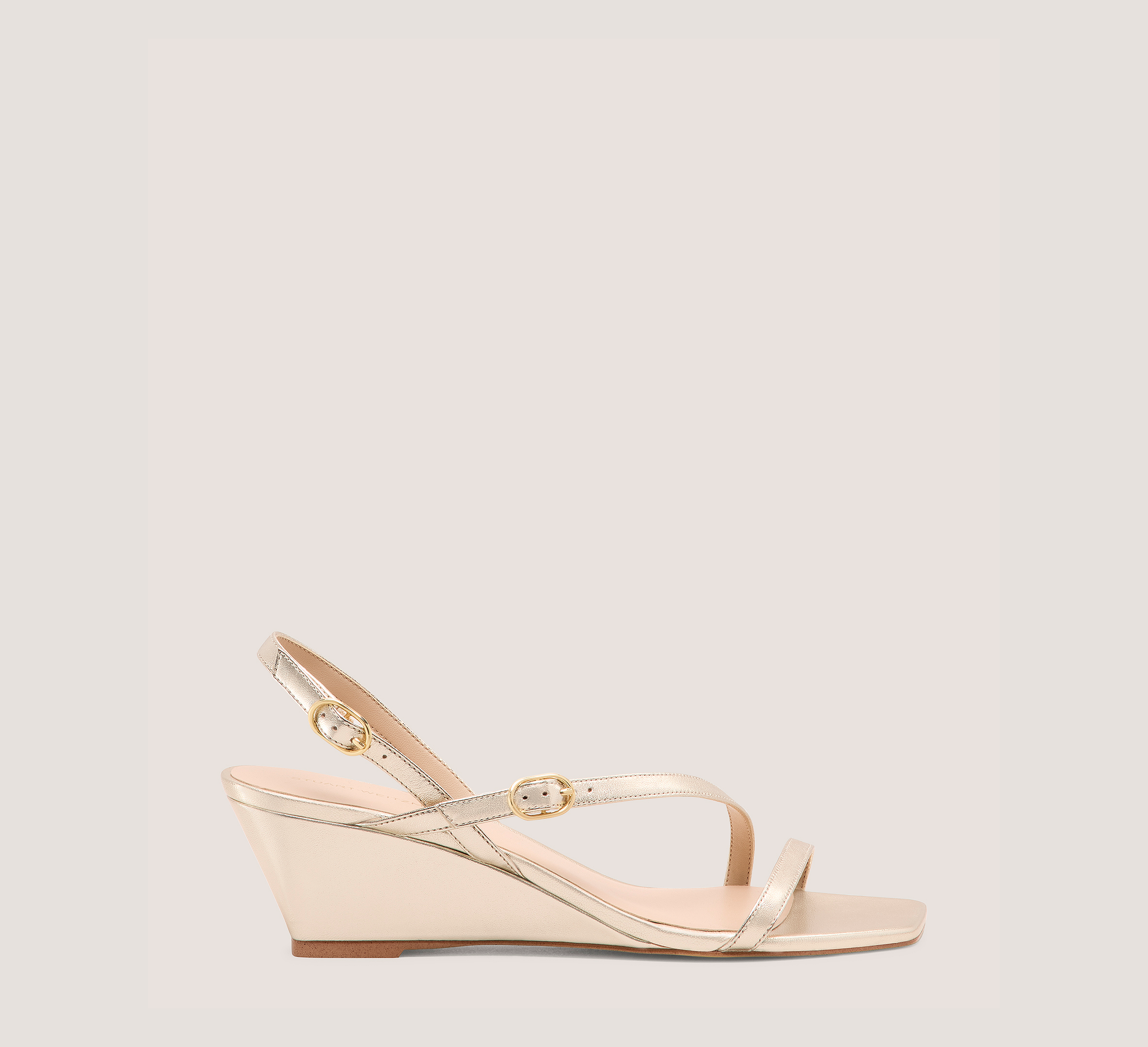 Kenna Wedge 50, Platino Gold Metallic Leather, Size: 6 Medium