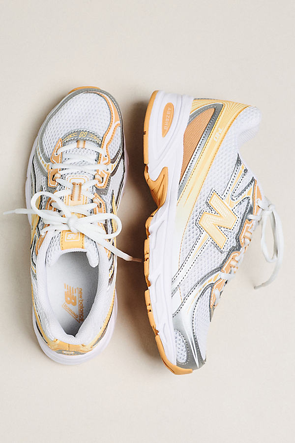 740 Sneakers