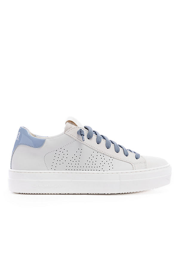 Thea Sneakers